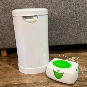 Diaper Genie and Munchkin Wipe warmer